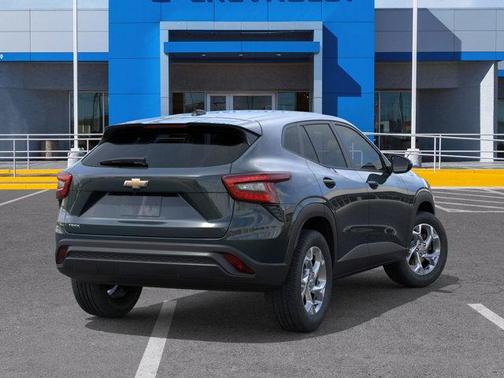 2025 Chevrolet Trax LS