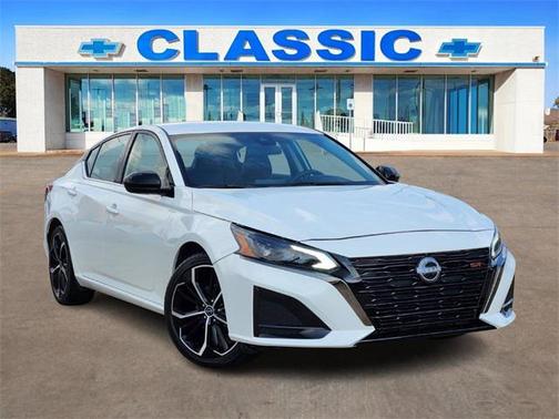 2024 Nissan Altima SR FWD