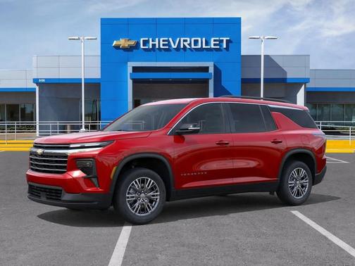 Radiant Red Tintcoat 2026 Chevrolet Traverse LT