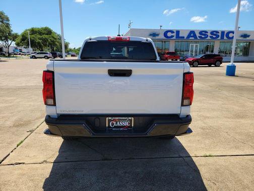 Summit White 2024 Chevrolet Colorado WT