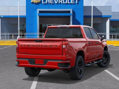 2025 Chevrolet Silverado 1500 Custom