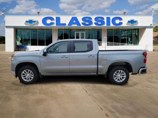 Sterling Gray Metallic 2024 Chevrolet Silverado 1500 LT