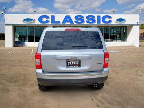 Billet Silver Metallic Clearcoat 2017 Jeep Patriot Sport