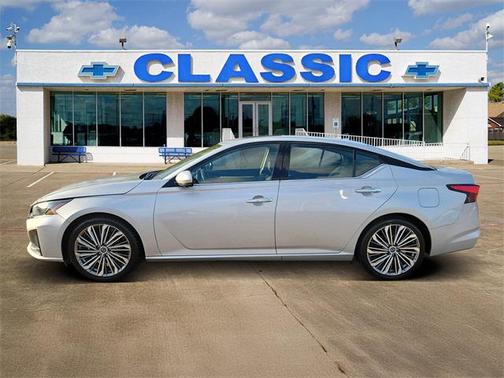 2023 Nissan Altima 2.5 SL