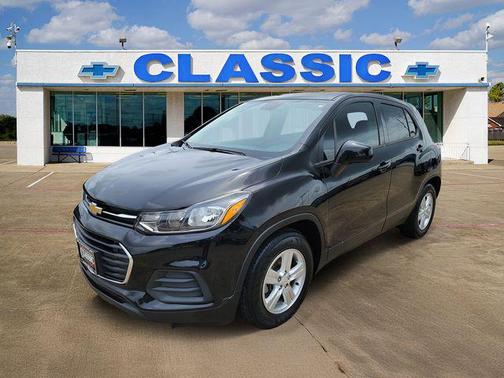 Mosaic Black Metallic 2020 Chevrolet Trax LS