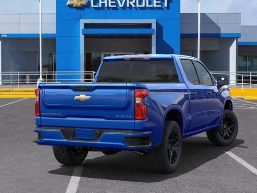 2025 Chevrolet Silverado 1500 Custom