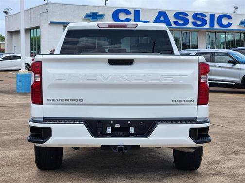 2024 Chevrolet Silverado 1500 Custom