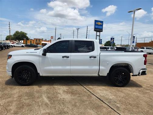 2024 Chevrolet Silverado 1500 Custom