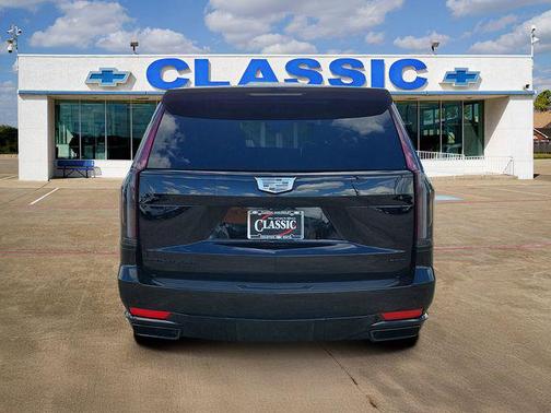 2024 Cadillac Escalade Sport