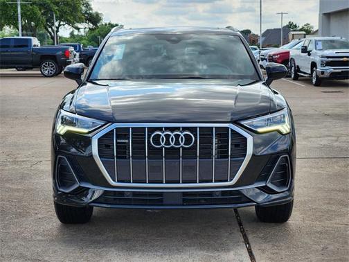 2023 Audi Q3 Premium 45 TFSI S line quattro Tiptronic