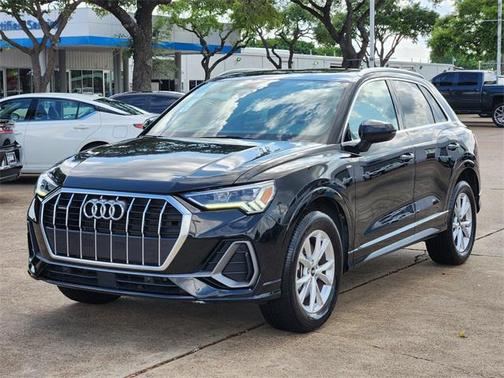 2023 Audi Q3 Premium 45 TFSI S line quattro Tiptronic