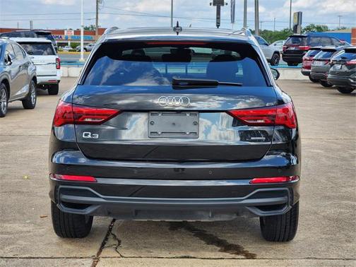 2023 Audi Q3 Premium 45 TFSI S line quattro Tiptronic