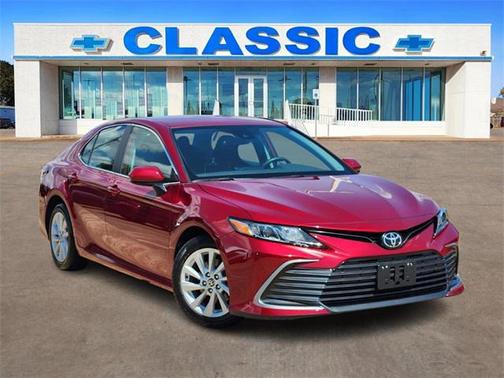 2022 Toyota Camry LE