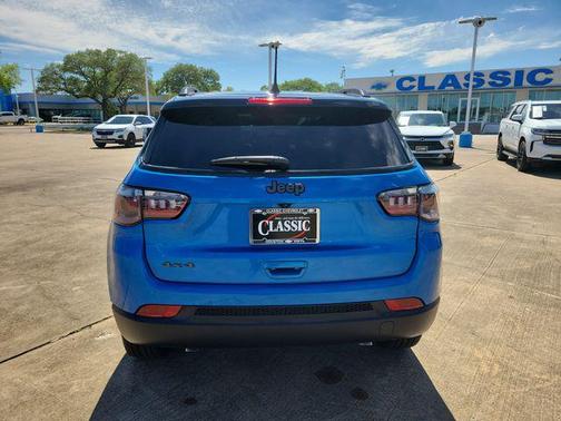 Hydro Blue Pearlcoat 2024 Jeep Compass Latitude