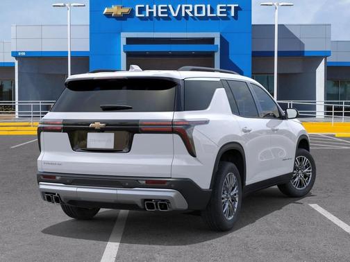 White 2026 Chevrolet Traverse LT