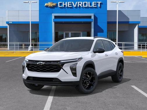 Summit White 2026 Chevrolet Trax LT