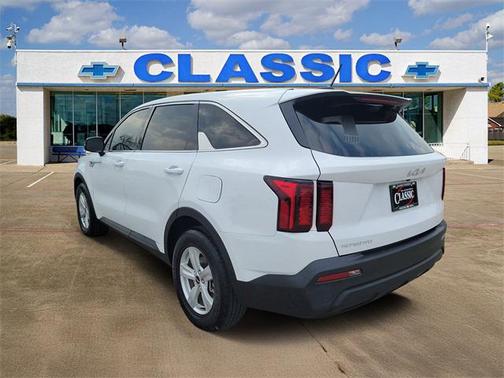 2023 Kia Sorento LX