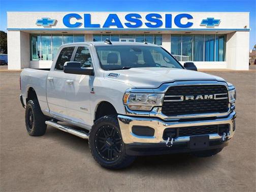 2022 RAM 2500 Big Horn Crew Cab 4x4 6'4' Box