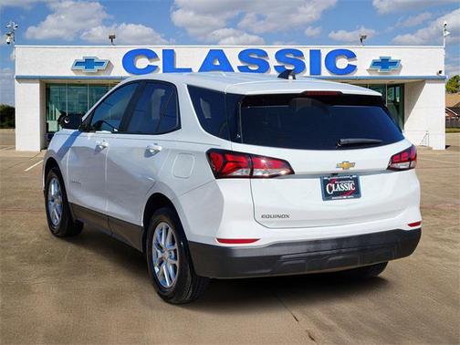 2022 Chevrolet Equinox LS