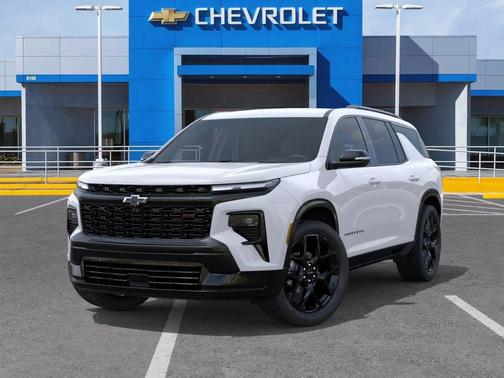 Polar White Tricoat 2026 Chevrolet Traverse RS