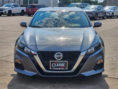 2022 Nissan Altima S FWD