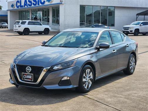 2022 Nissan Altima S FWD