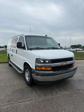 Summit White 2019 Chevrolet Express 2500 Work Van