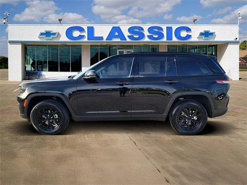 2025 Jeep Grand Cherokee Altitude