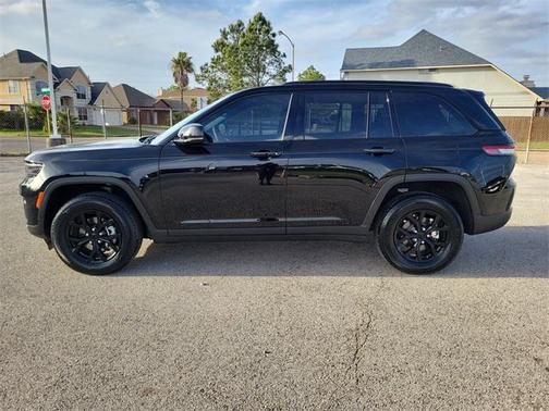 2025 Jeep Grand Cherokee Altitude