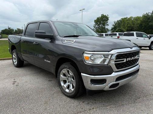 Granite Crystal Metallic Clearcoat 2024 RAM 1500 Big Horn/Lone Star