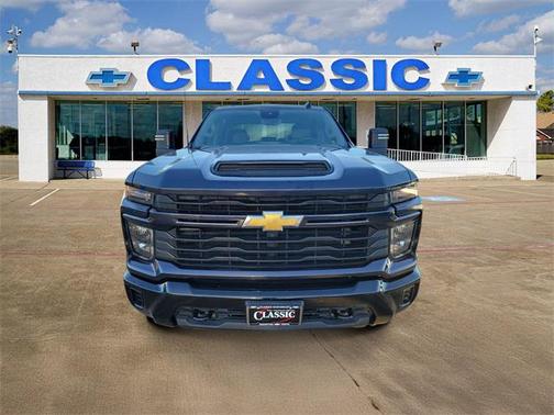 2024 Chevrolet Silverado 2500 Custom