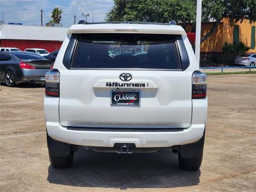 2023 Toyota 4Runner SR5