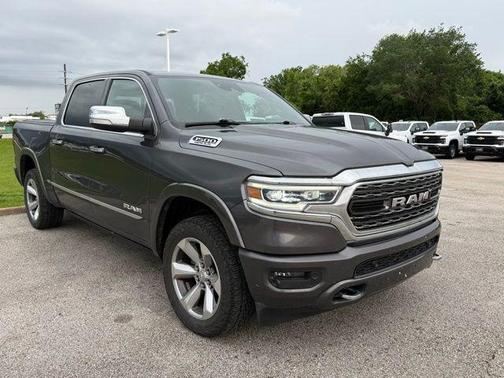 Granite Crystal Metallic Clearcoat 2020 RAM 1500 Limited
