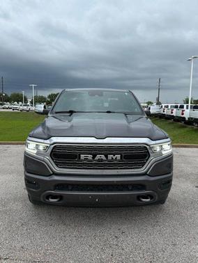 Granite Crystal Metallic Clearcoat 2020 RAM 1500 Limited