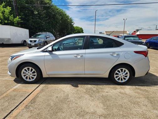 2022 Hyundai Accent SEL