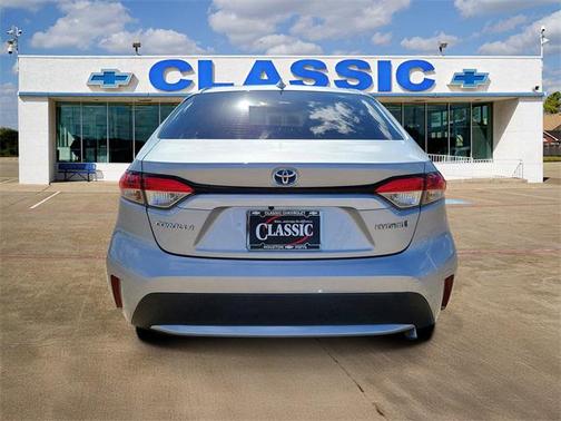 2022 Toyota Corolla Hybrid LE