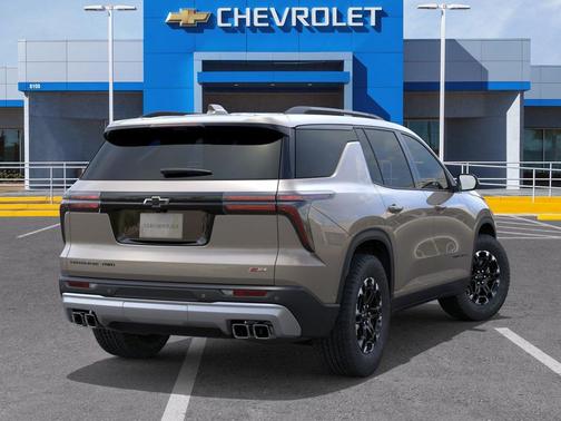 Sandstone Gray 2027 Chevrolet Traverse AWD Z71