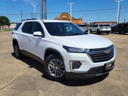 Summit White 2023 Chevrolet Traverse LT Cloth