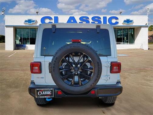 2024 Jeep Wrangler 4xe Sahara