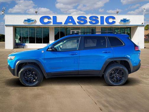 2022 Jeep Cherokee Trailhawk