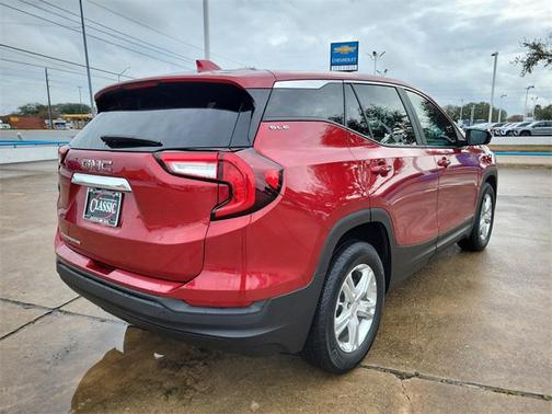 2022 GMC Terrain SLE