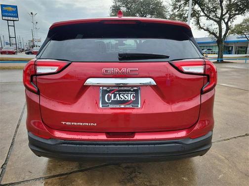 2022 GMC Terrain SLE