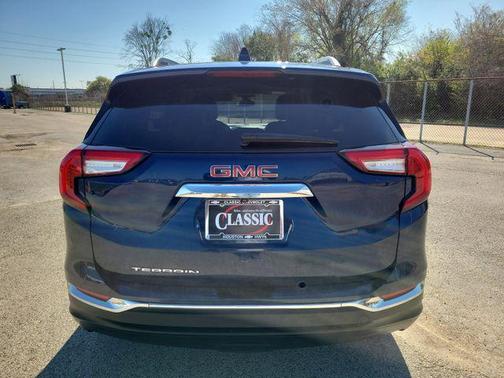 2022 GMC Terrain SLT