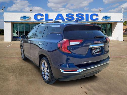 2022 GMC Terrain SLT