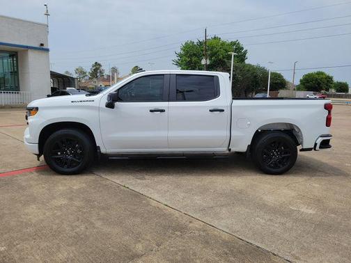 Summit White 2024 Chevrolet Silverado 1500 Custom