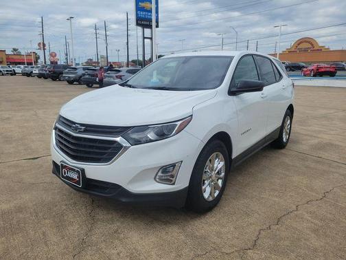 Summit White 2019 Chevrolet Equinox LS