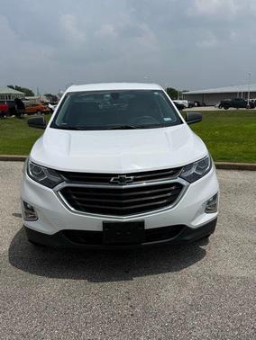Summit White 2019 Chevrolet Equinox LS