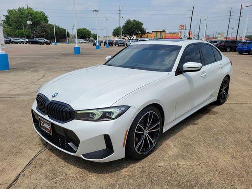 Mineral White Metallic 2023 BMW 330 330i