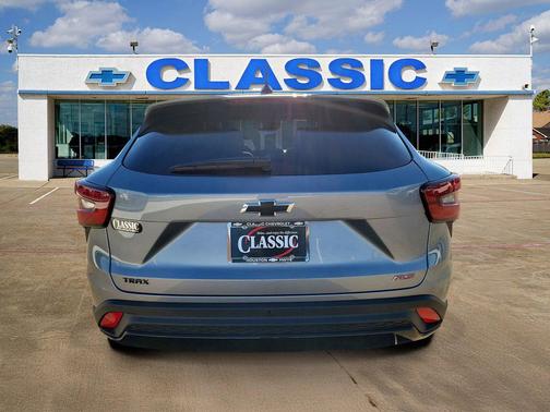 2026 Chevrolet Trax FWD 1RS