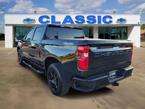 Black 2024 Chevrolet Silverado 1500 Custom